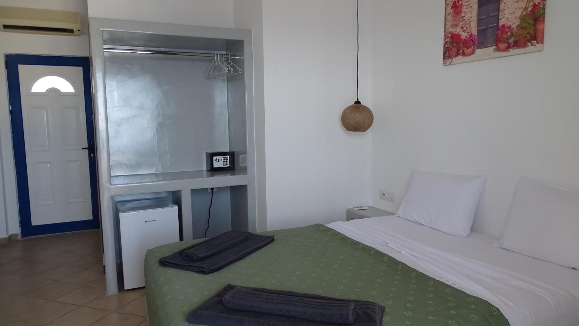 Hermes-Ios Rooms To Let Exterior photo